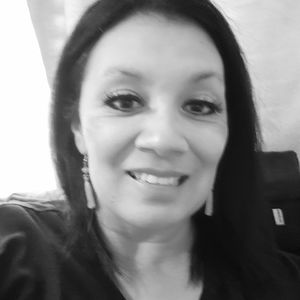 Meet your Posher, Felisha